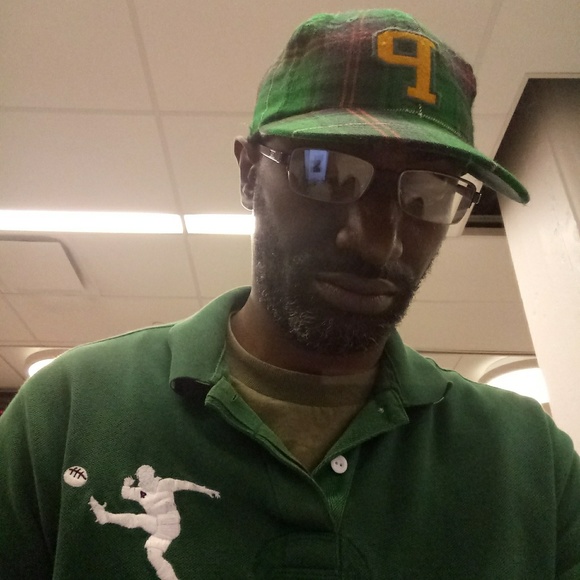 Meet your Posher, Lorenzo - Picture 1 of 1